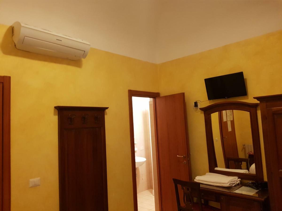 3 Lati Di Pitagora B&B Rom Exterior foto