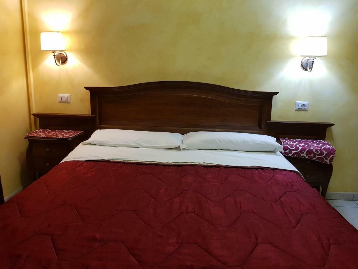 3 Lati Di Pitagora B&B Rom Exterior foto